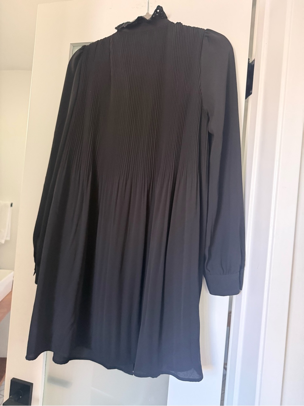 Sezane Black Mini Dress with Long Sleeves - Picture 6 of 8